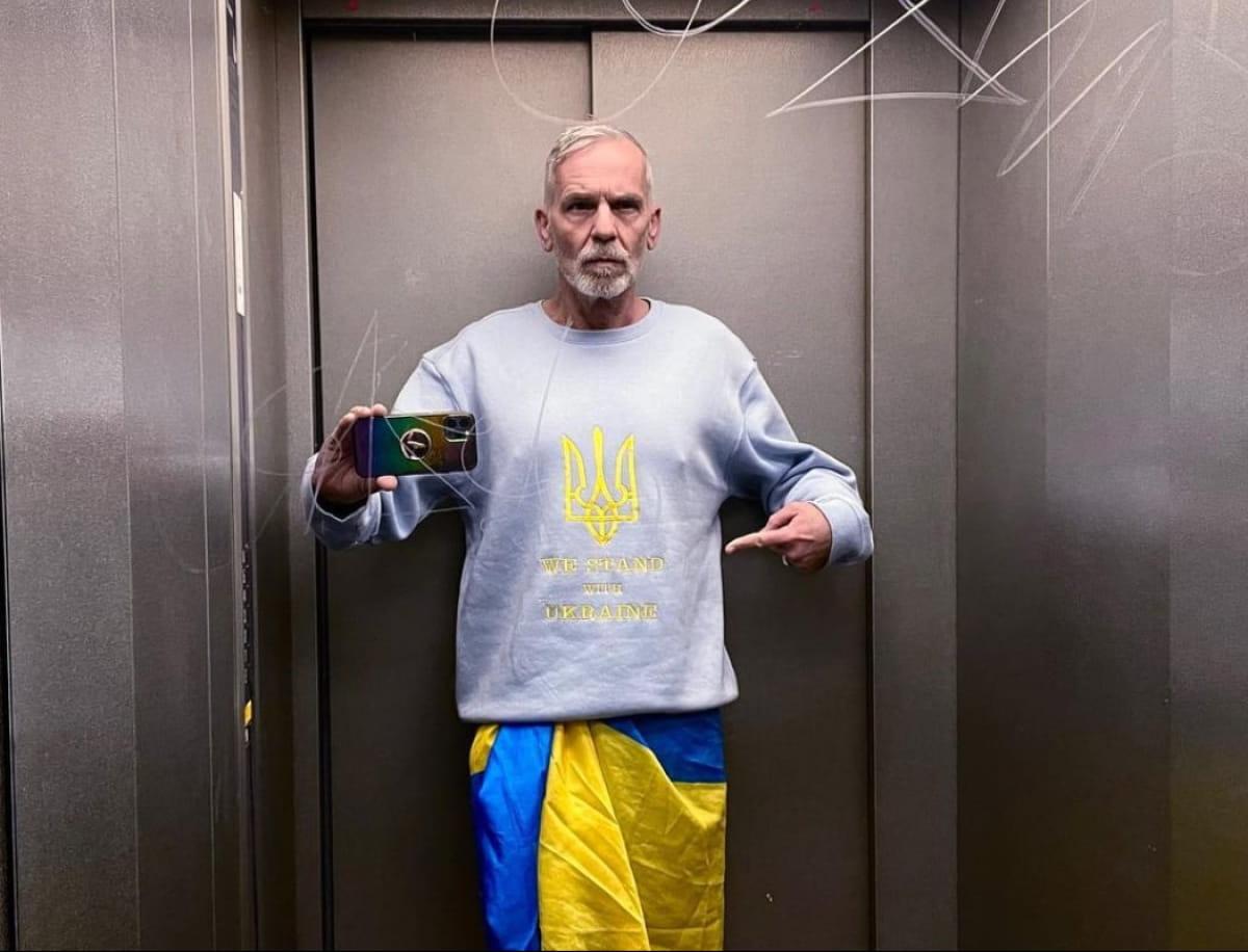 Стиліст з Німеччини своїм новим образом підтримав український Маріуполь (ФОТО)