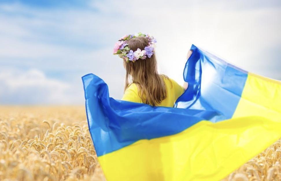 Стало відомо, який відсоток українських старшокласників вважає себе патріотами