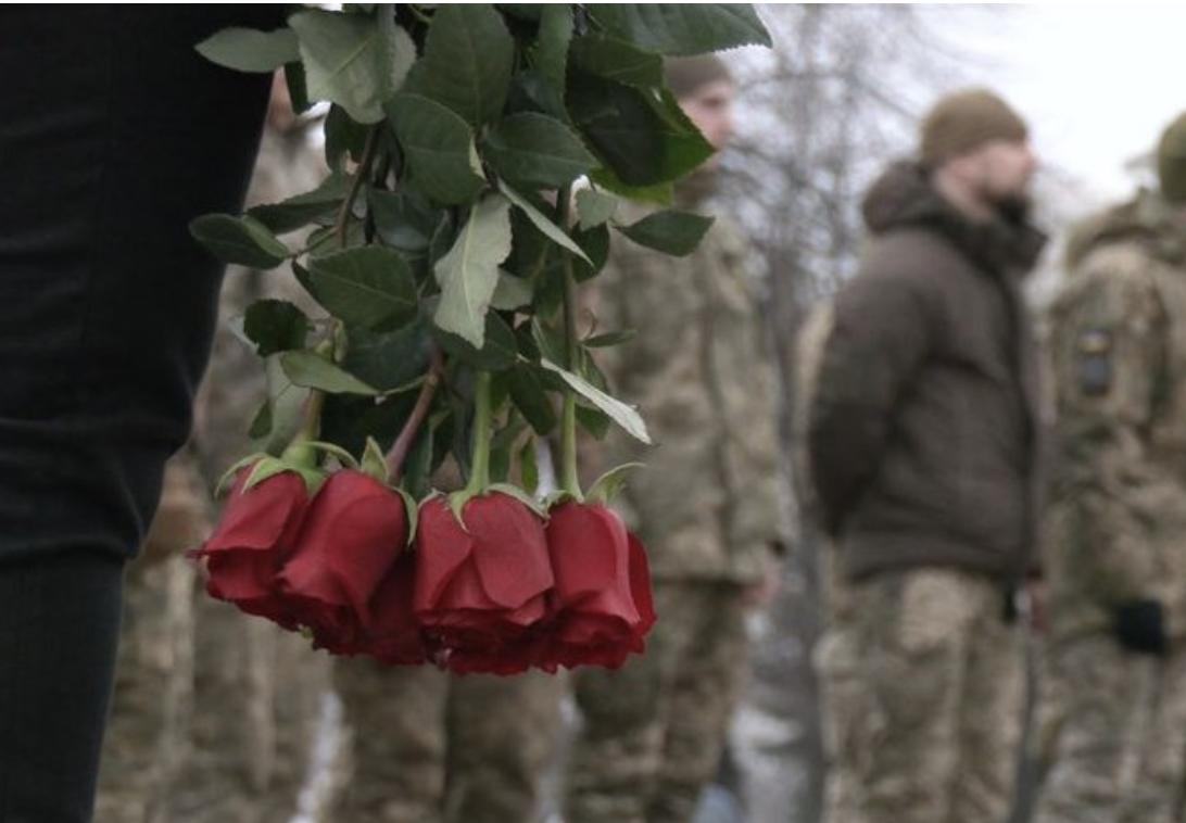 У Черкасах попрощались з українським захисником, який помер від поранень