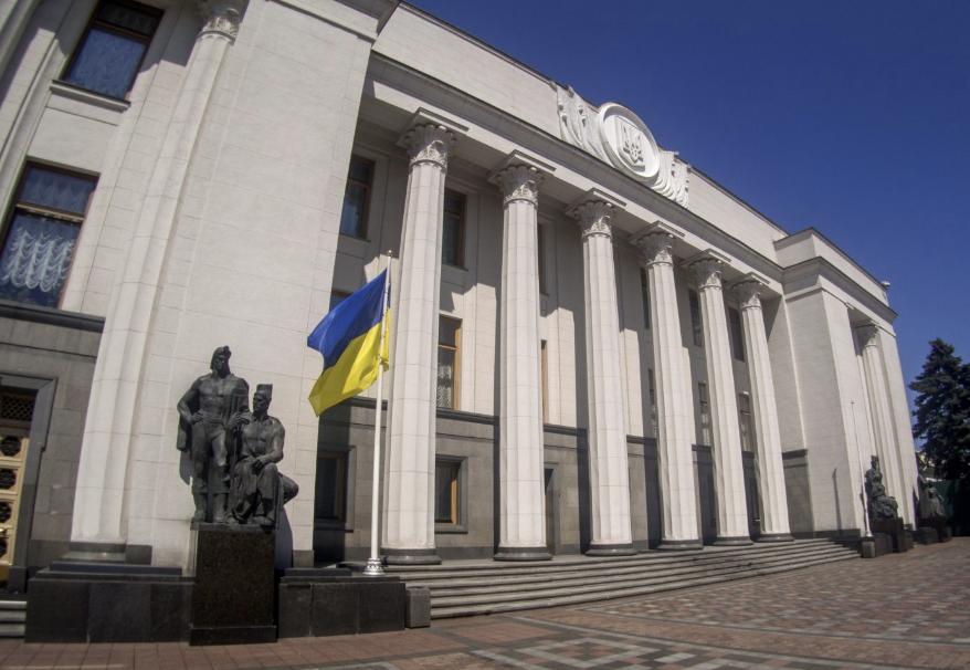 У Верховній Раді запропонували визначити принципи переговорів про капітуляцію росії та умови завершення війни