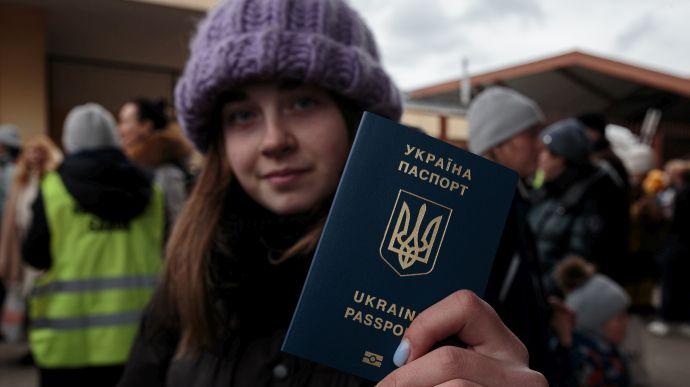Ще одна європейська країна продовжила гуманітарну підтримку українських біженців