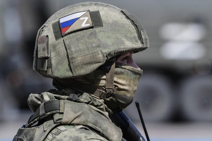 Російські окупаційні війська укріплюють позиції під Мелітополем