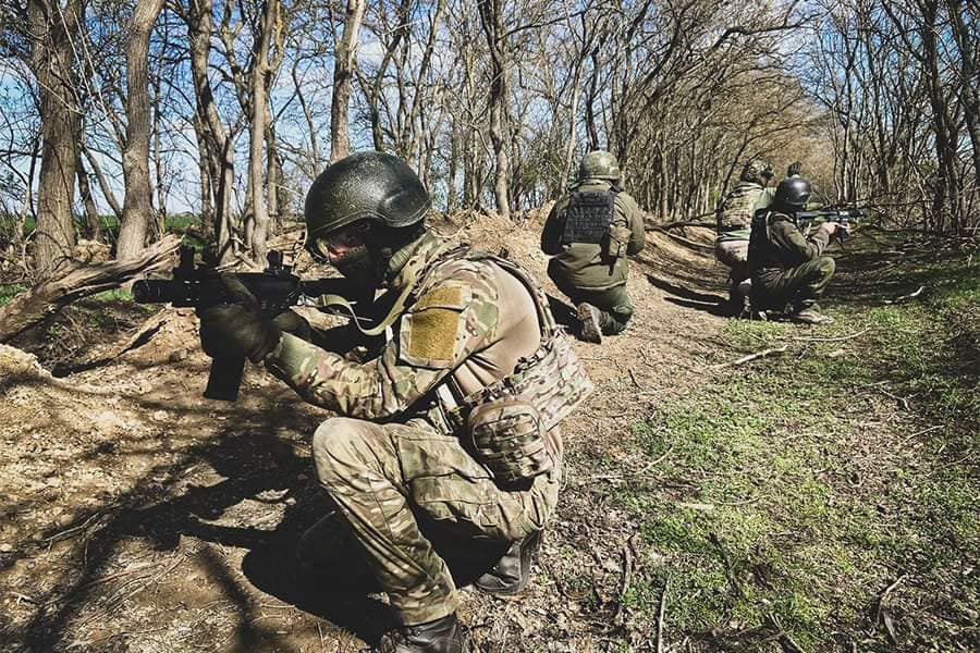 Сили оборони відбили понад 25 атак росіян на Бахмут – Генштаб
