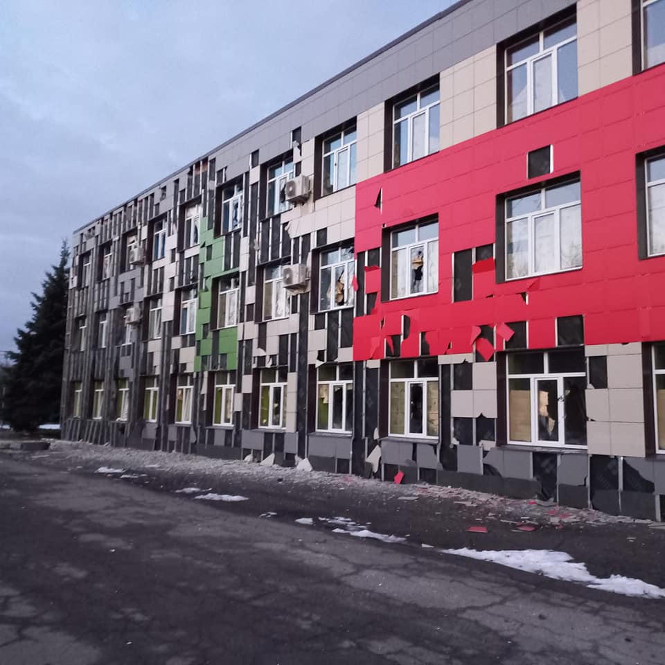 Росіяни обстріляли цивільну інфраструктуру Авдіївки та Торецька – ОВА
