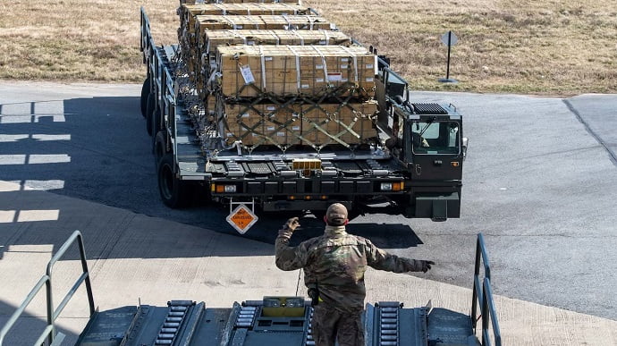У Пентагоні оприлюднили світлини з черговою військовою допомогою Україні