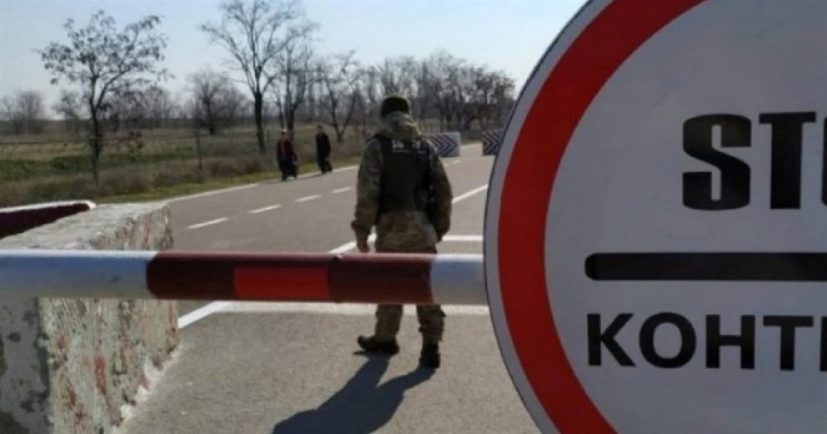 Українцям дали поради, як без проблем проїхати через блокпости