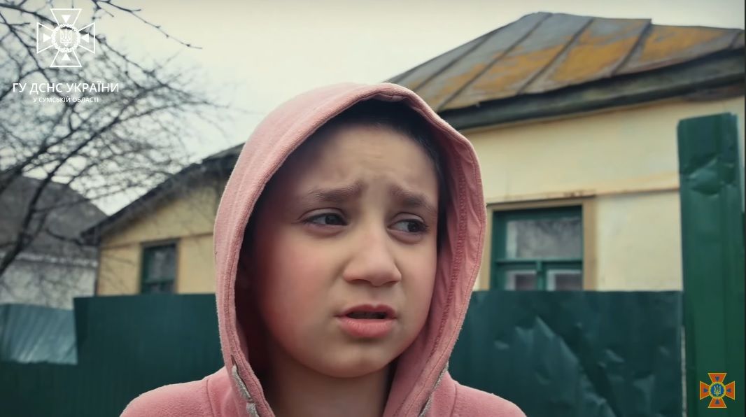 У Сумах 11-річна дівчинка врятувала з пожежі своїх малолітніх братів і сестру (відео)