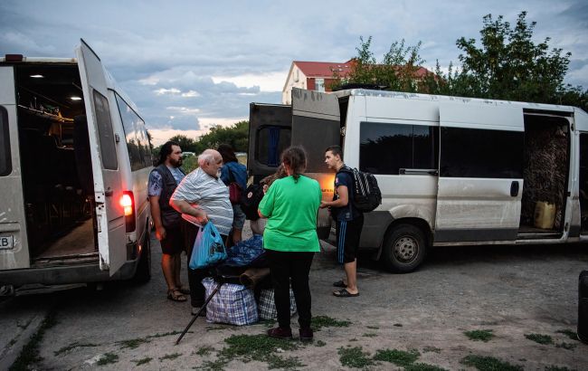 Стали відомі умови, коли органи соцзахисту можуть відмовити у прийманні заяв на виплати від переселенців