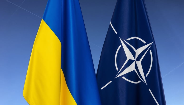 Словацький політик вважає, що Україна може приєднатися до НАТО лише після закінчення війни