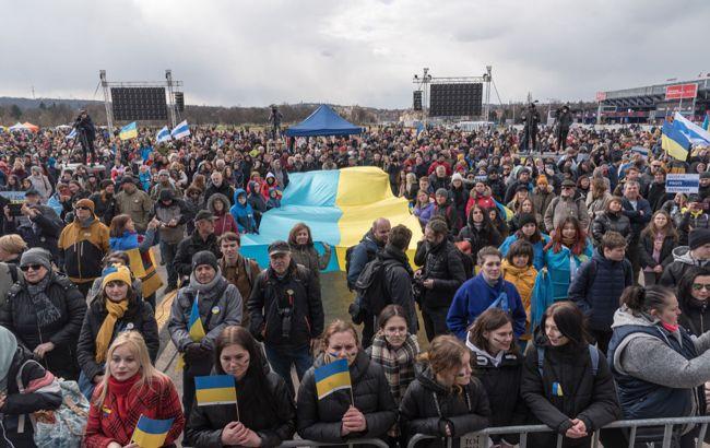 У Чехії українці можуть отримати до 3 тисяч крон: що для цього потрібно