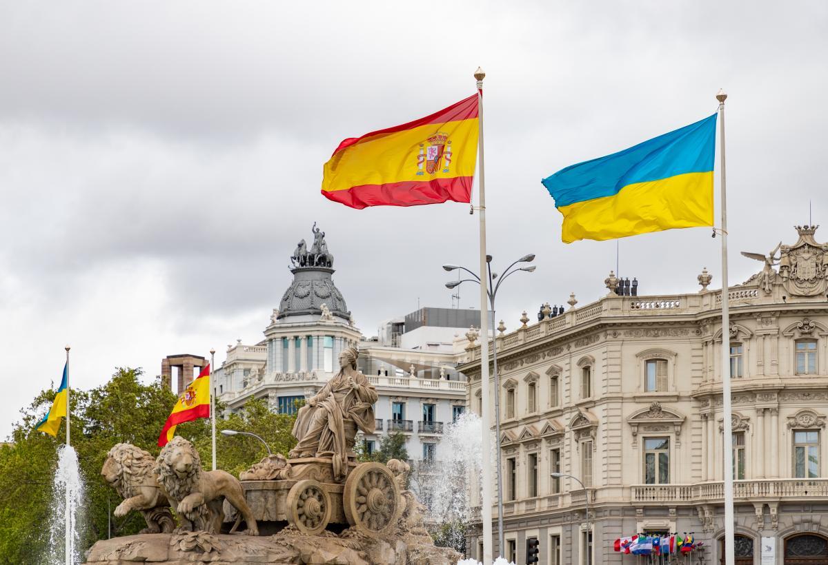 Названо країну ЄС, яка досі не виплатила українським біженцям обіцяну допомогу: подробиці