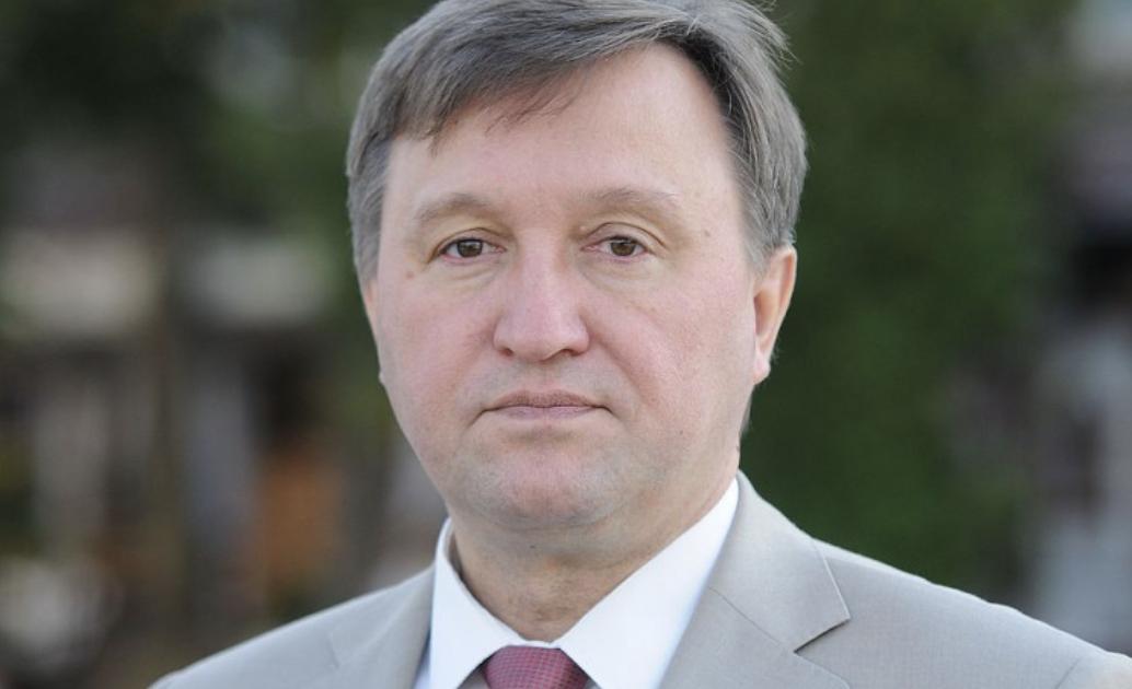 Украинский общественный деятель считает, что было бы честно, если бы Венгрия вышла из ЕС и НАТО