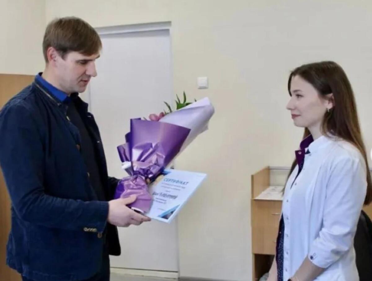 На Кіровоградщині лікарка-переселенка отримала ордер на житло