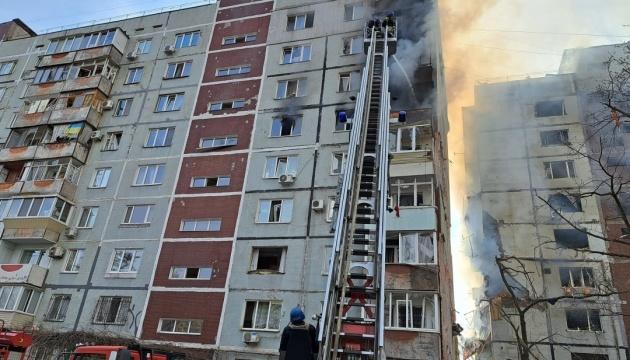 У Запоріжжі зросла кількість постраждали від ракетного удару по багатоповерхівці