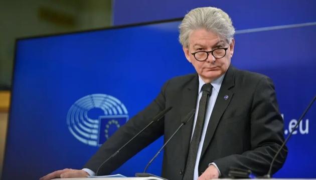 Єврокомісар Бретон закликав негайно передати Україні боєприпаси зі складів ЄС