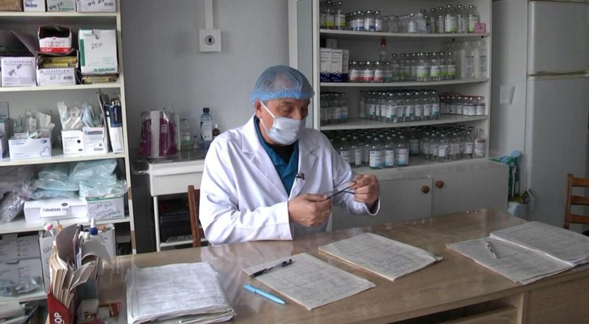 Лікар-переселенець з Донецької області, який знайшов прихисток на Волині, розповів про останню робочу зміну на попередньому місці роботи