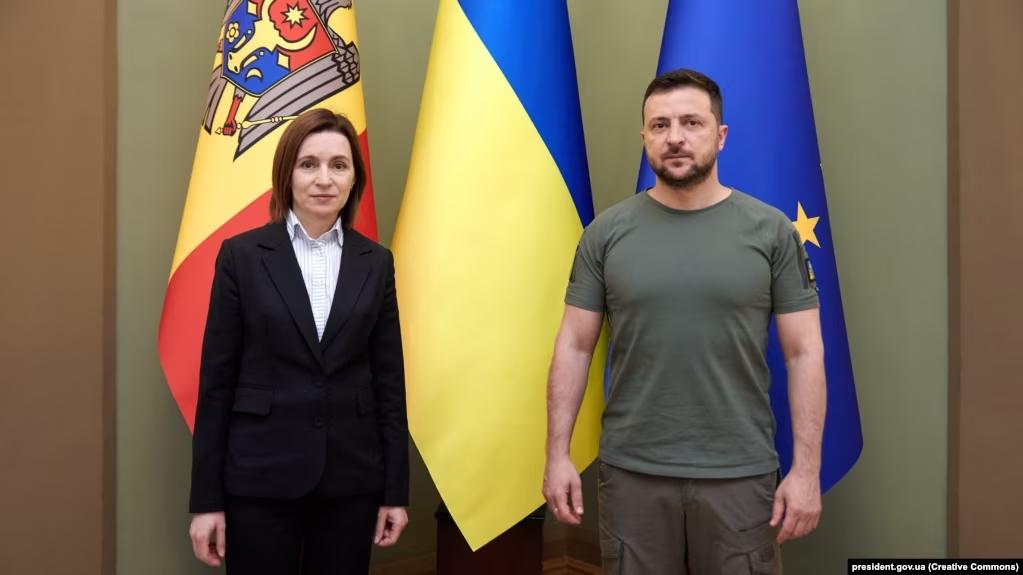 Молдова й надалі стоятиме поруч з Україною, – президент Санду
