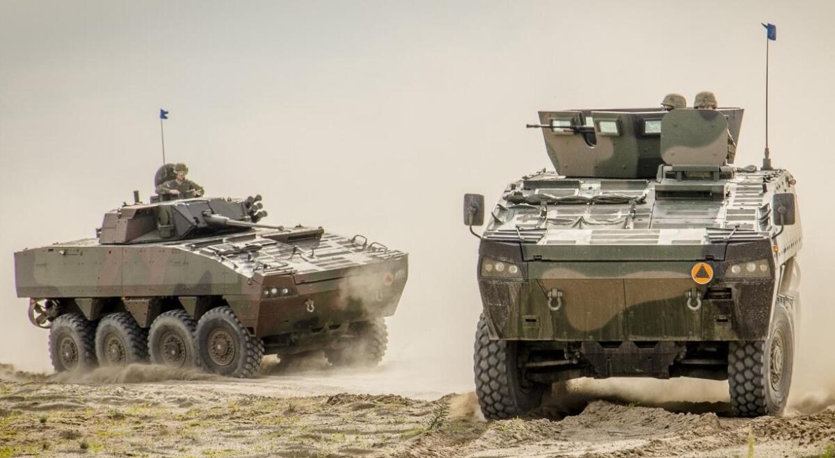 Україна отримає від Польщі велику партію БТР Rosomak