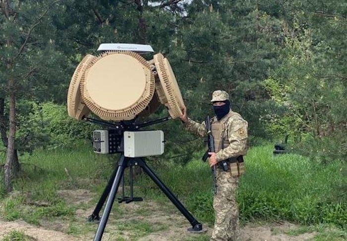 Україна отримала перші три із 16 ізраїльських систем оповіщення про ракетну загрозу