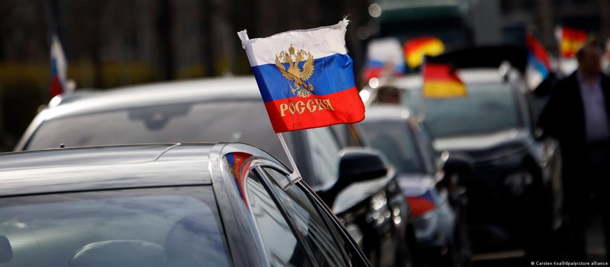 У Німеччині суд зняв заборону на демонстрацію російських прапорів 9 травня