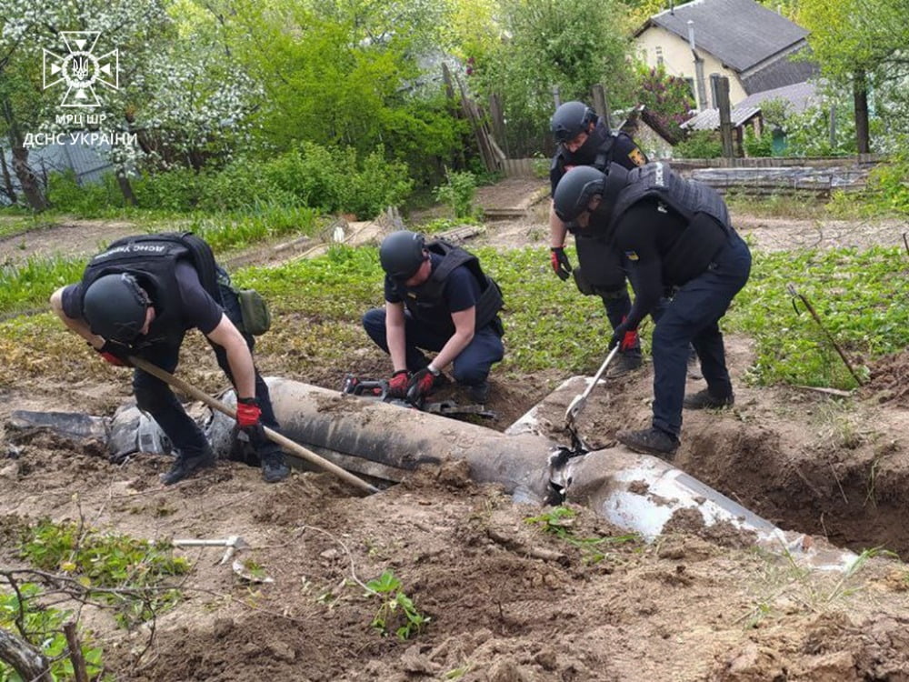 У киянина на городі піротехніки вилучили російську крилату ракету Х-55 – МВС