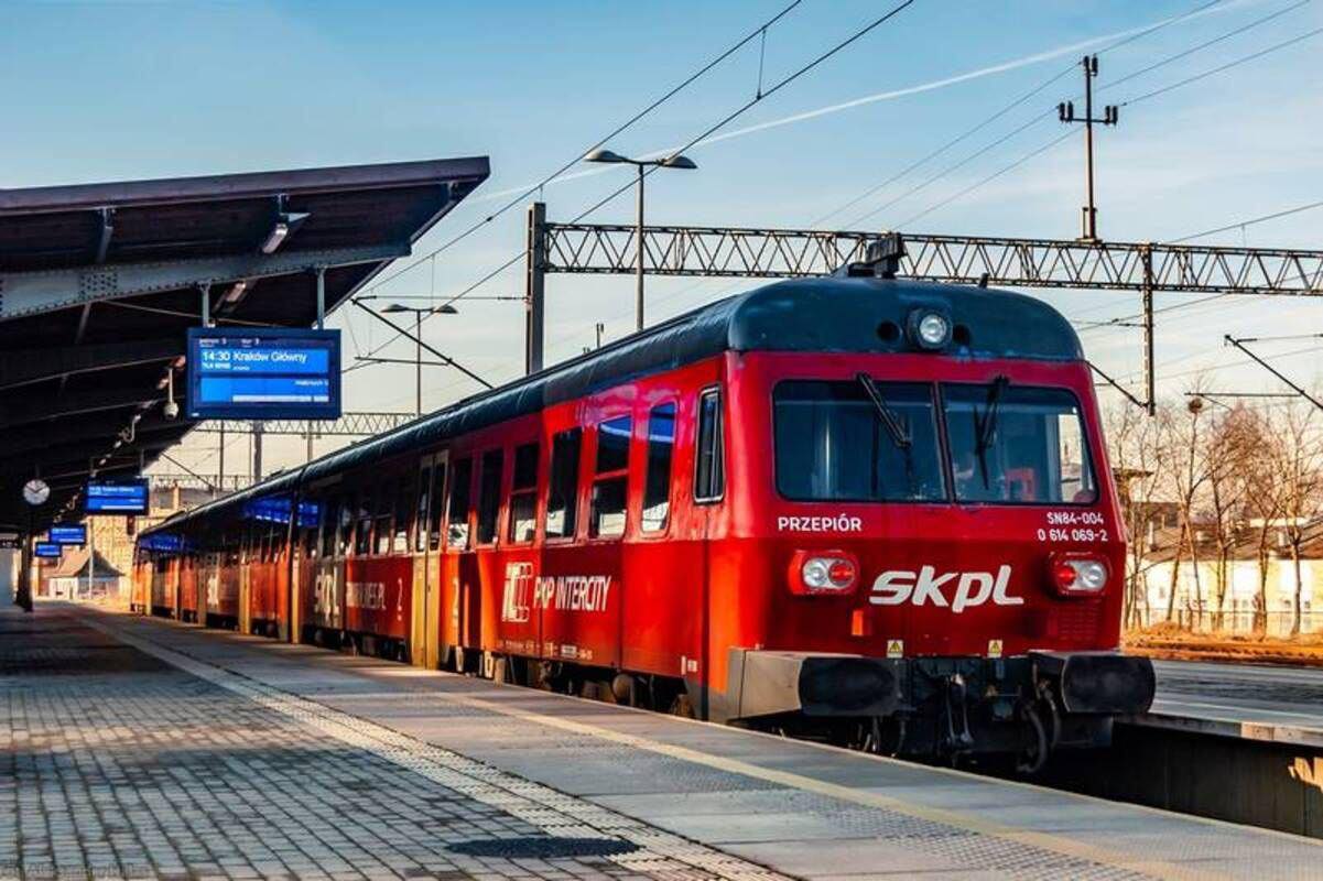 Польська залізниця влітку запустить додаткові рейси до України: актуальний графік