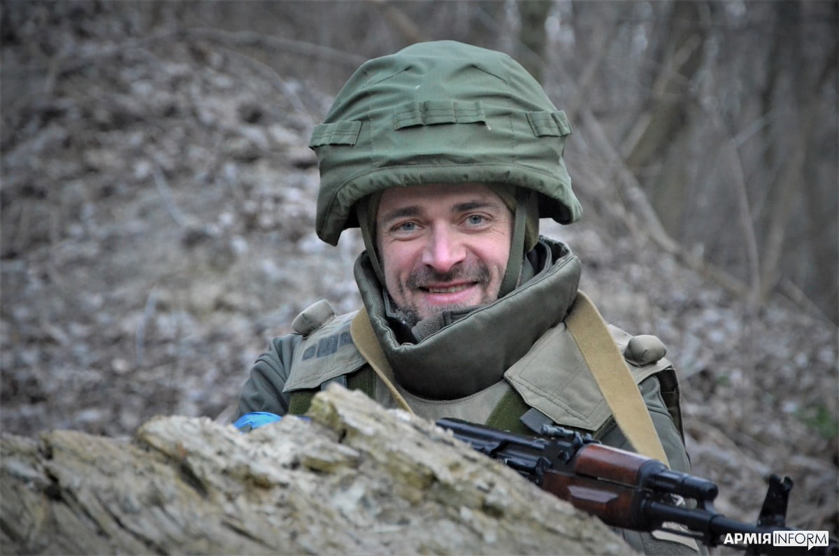 Під Бахмутом загинув відомий хокеїст і тренер Олександр Хміль