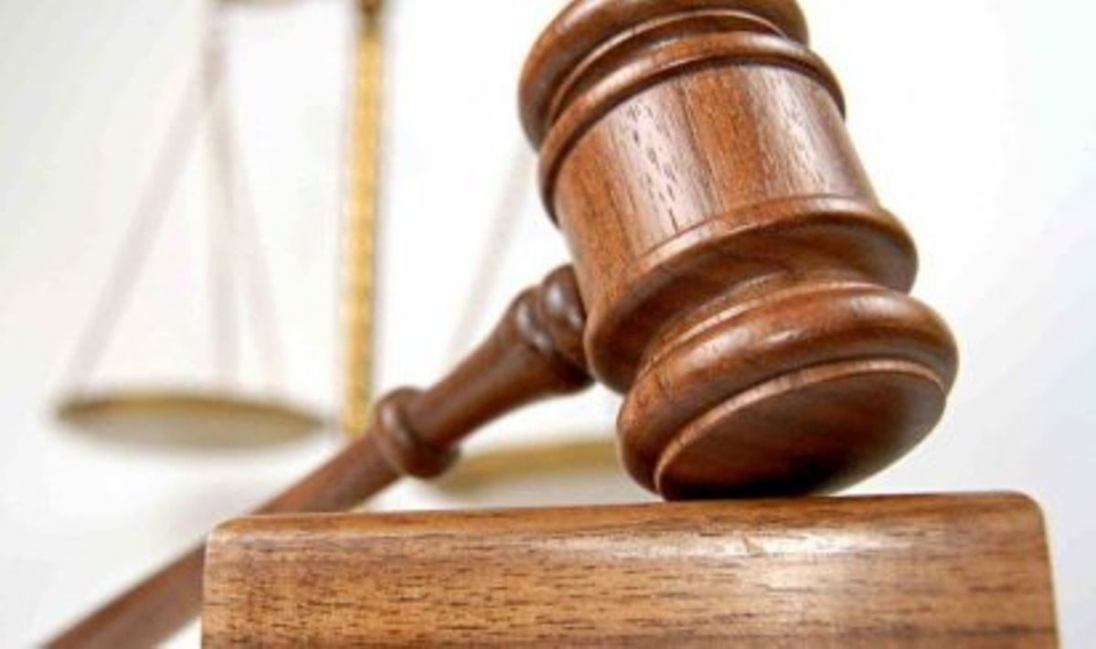 У Хмельницькому суд виніс вирок 16-річній дівчині, яка передавала ворогу дані про військові об’єкти