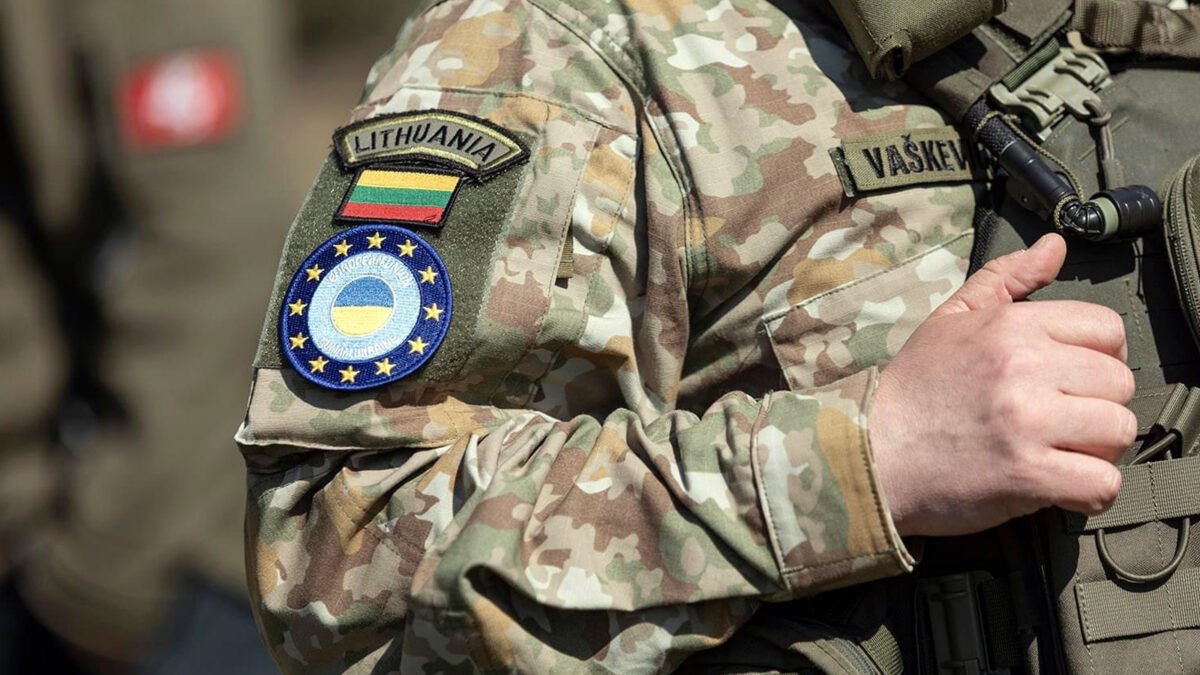 Стало відомо, скільки українських військових підготували інструктори з Литви