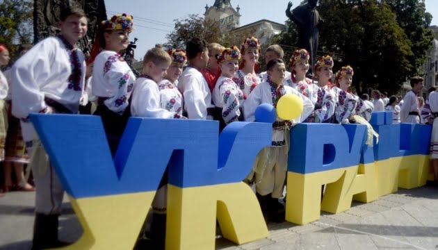 В Україні працюють безкоштовні майданчики для вивчення державної мови