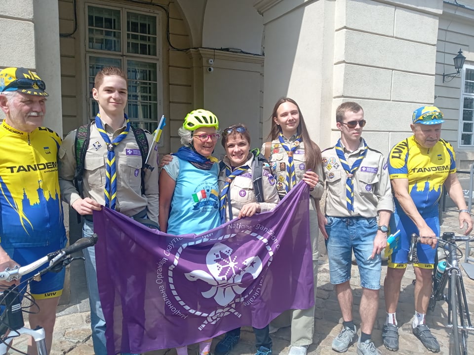 Італійська велосипедистка подолала понад дві тисячі км з Мілана до Львова, щоб підтримати Україну