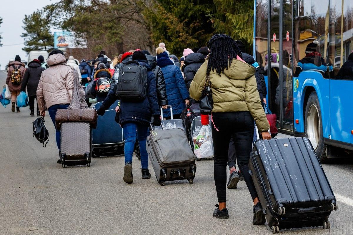 Стало відомо, скільки українців перетнули кордон з Польщею за рік повномасштабної війни