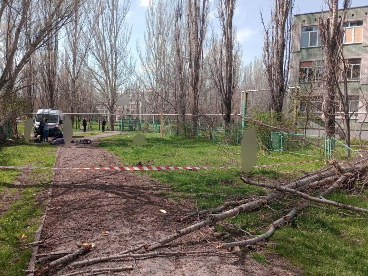 Російські загарбники напередодні Великодня вдарили по Херсону: є загиблі