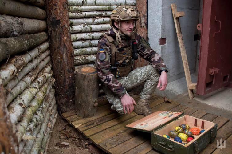 Українські воїни показали «святкові подарунки» для загарбників на Великдень (ФОТО)