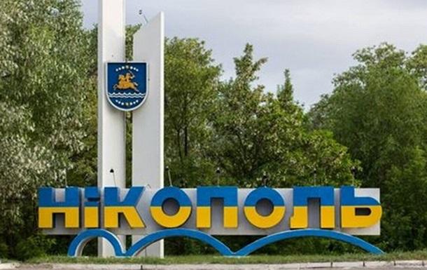 Мешканців Нікополя попередили про високу небезпеку ворожих обстрілів
