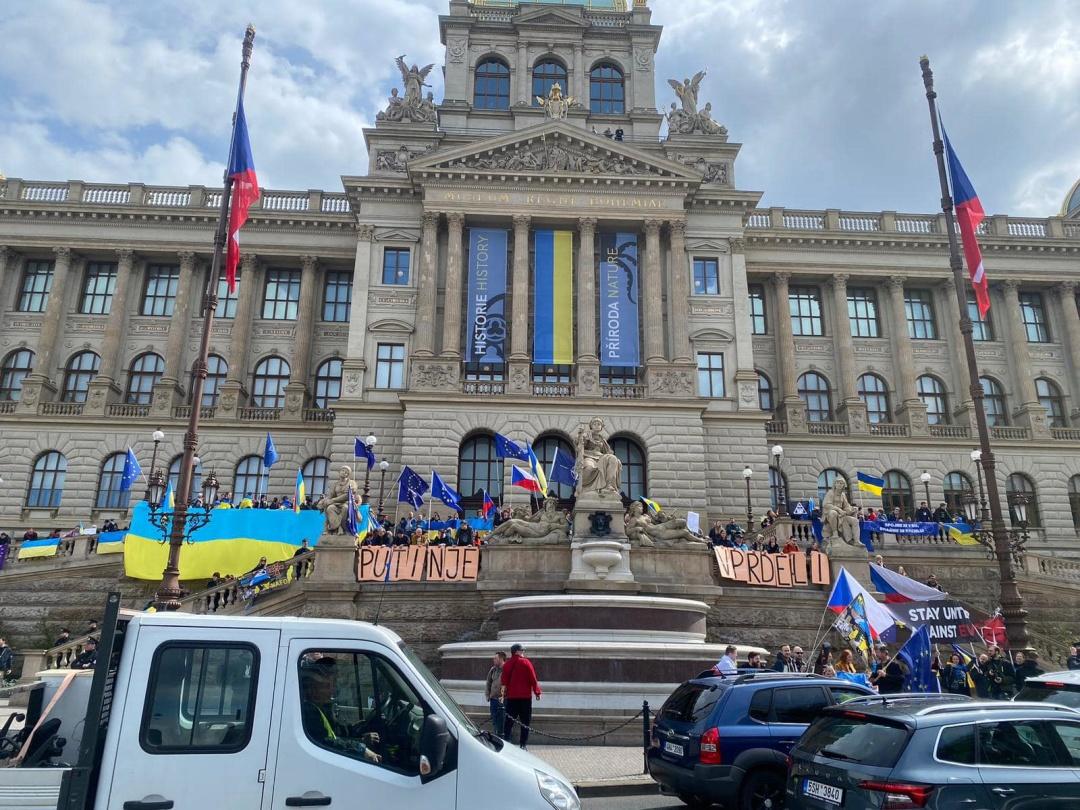 В Чехии украинская диаспора и местные активисты провели митинг в поддержку Украины (ФОТО)