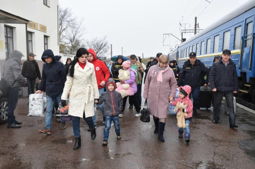 На Житомирщину прибув евакуаційний потяг з першою групою ВПО з прифронтової зони