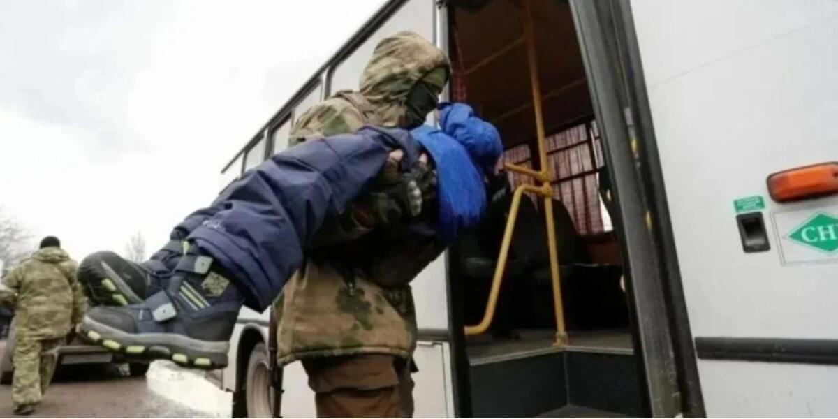 Російські загарбники планують викрасти дітей з окупованої Горлівки
