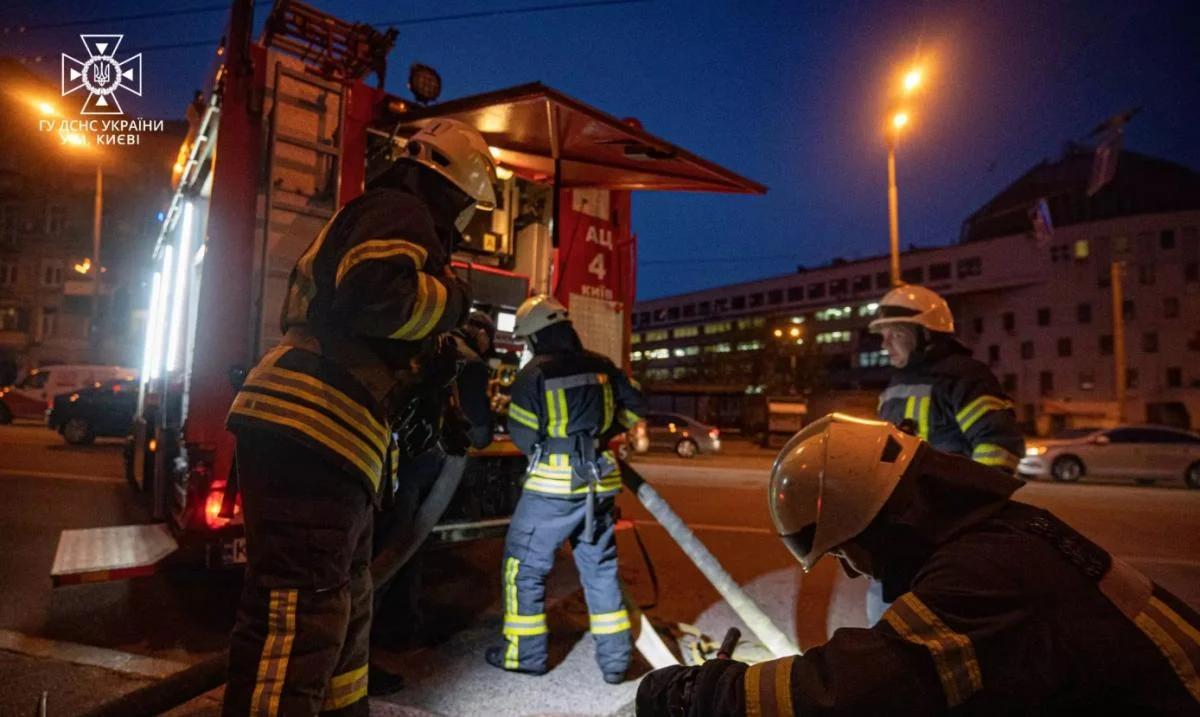 Стало відомо про наслідки падіння уламків збитого в Києві БПЛА (ФОТО)