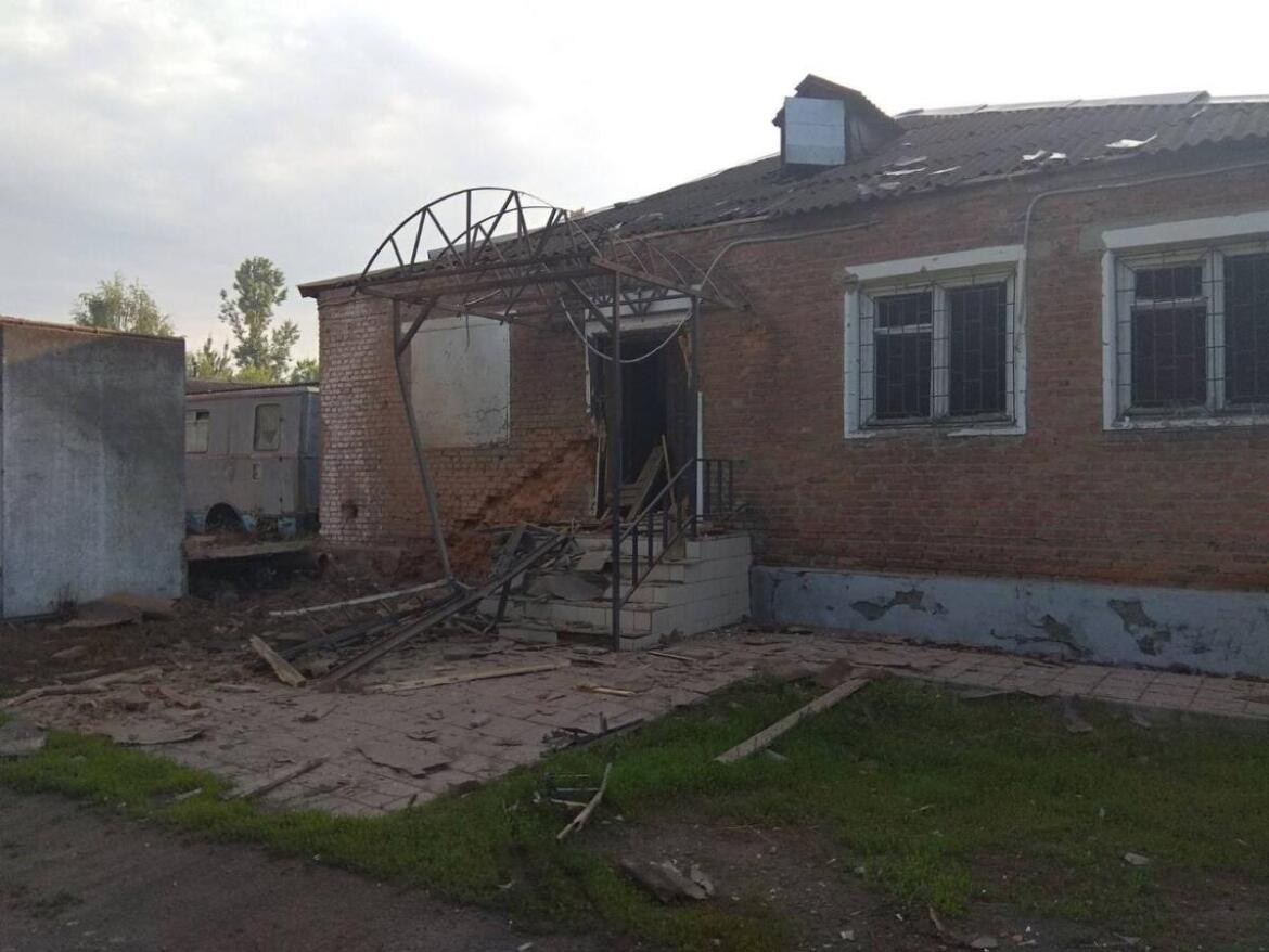На Харківщині через атаку дронами сталися пожежі, поранено людину – ОВА
