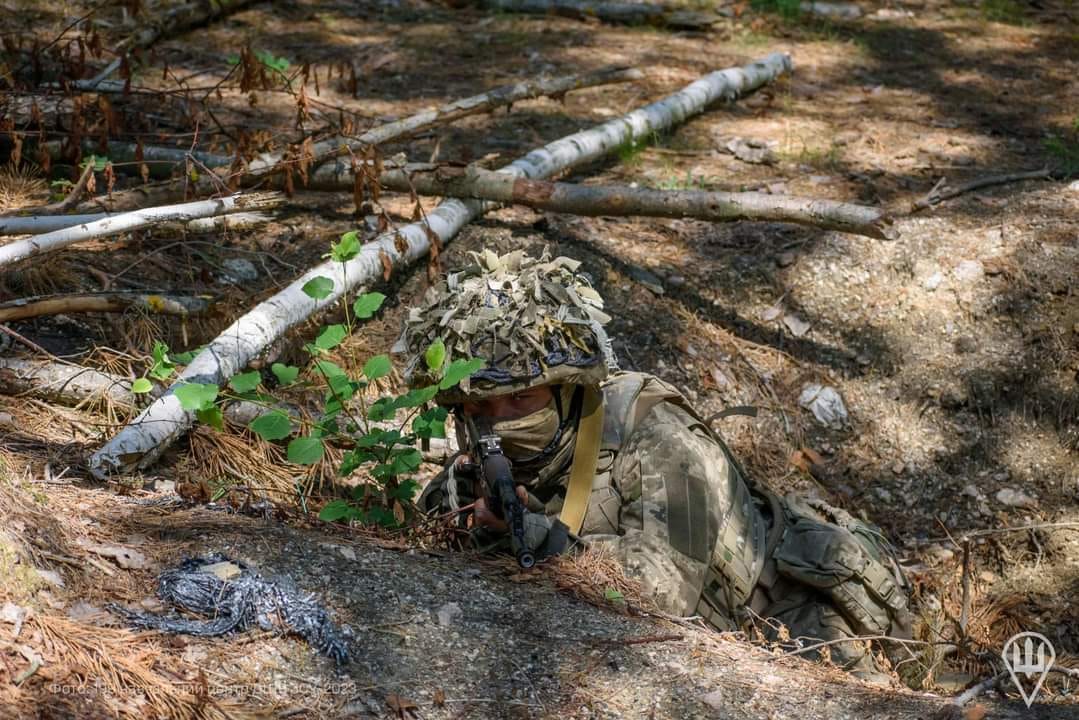 На трьох східних напрямках відбулося 40 бойових зіткнень з ворогом – Генштаб