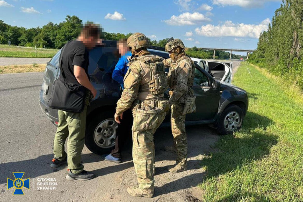 На одному з оборонних заводів затримали завгоспа, який працював на фсб – СБУ