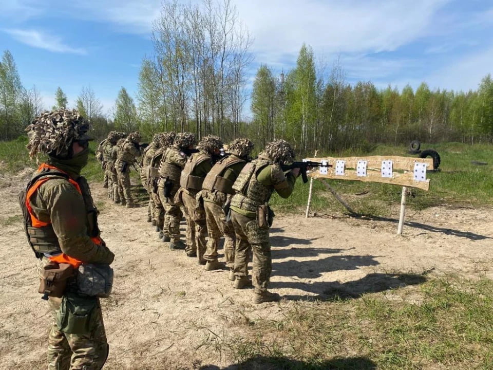 Минобороны начало проверять первые образцы бронежилетов для женщин