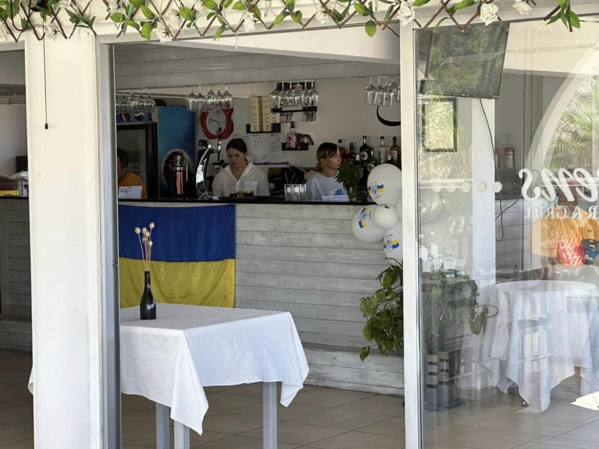 Один из ресторанов на Кипре предлагает блюда украинской кухни