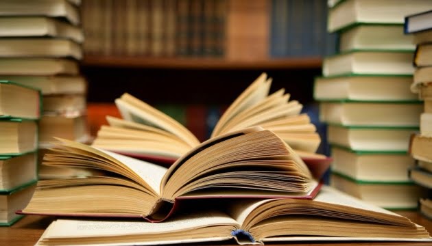Стало известно, сколько книгоиздателей в прошлом году нарушили Закон о языке