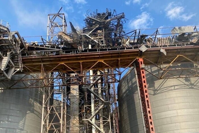 Внаслідок ракетної атаки росіян на Одещині постраждало агропідприємство, поранено двох людей – ОВА