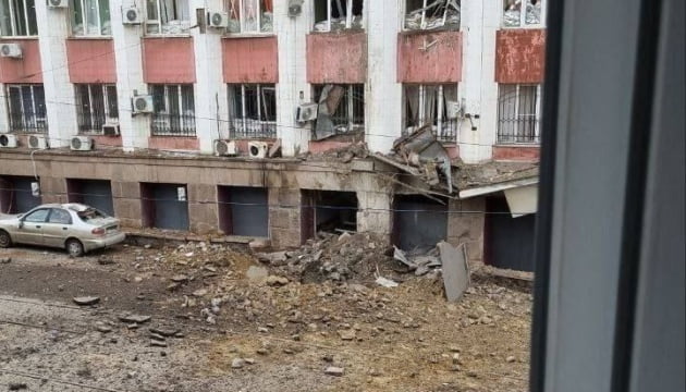 Радник міського голови Маріуполя повідомив про приліт у будівлю «МВС ДНР»