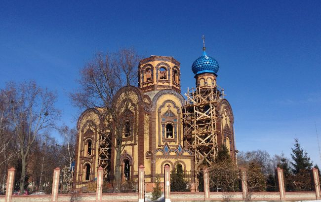 У Сумах пошкоджено храм московського патріархату через російську ракетну атаку