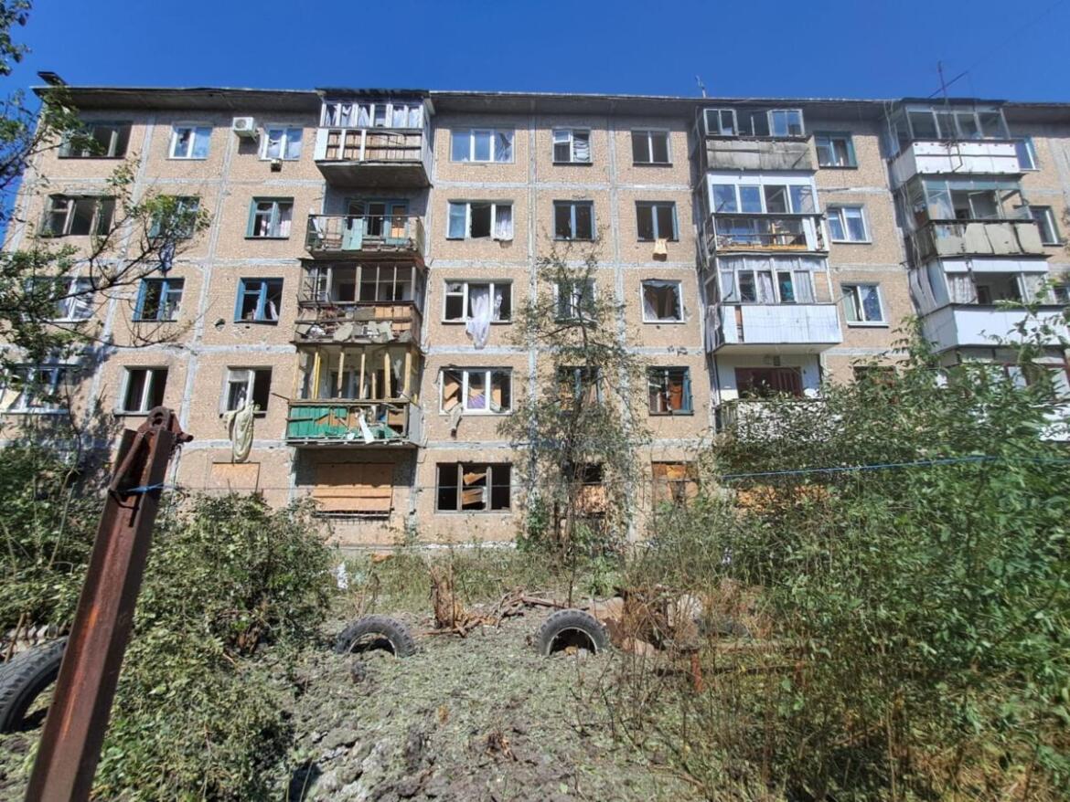 Під російським вогнем перебували 11 населених пунктів Донеччини: двоє людей загинуло, ще двох поранено
