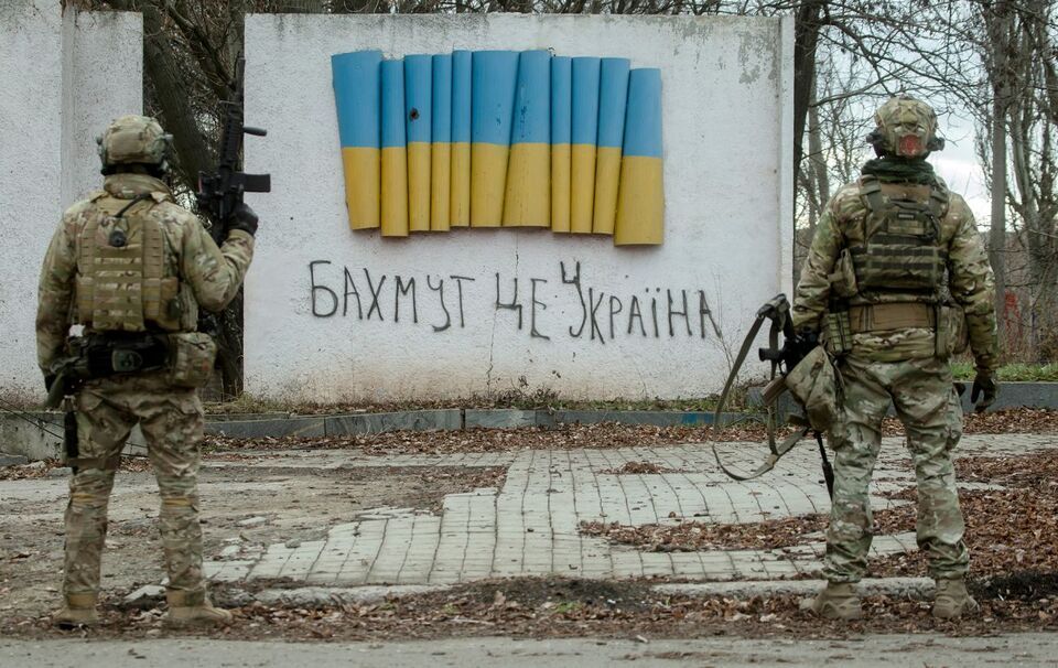 Журналіст Денис Казанський показав фото зруйнованого російськими окупантами Бахмута